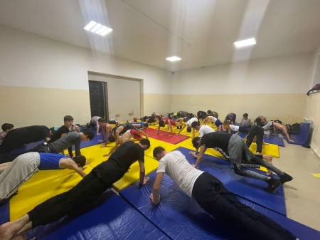 Тренировочные занятия тренера по вольной борьбе Алимова Магомеда.